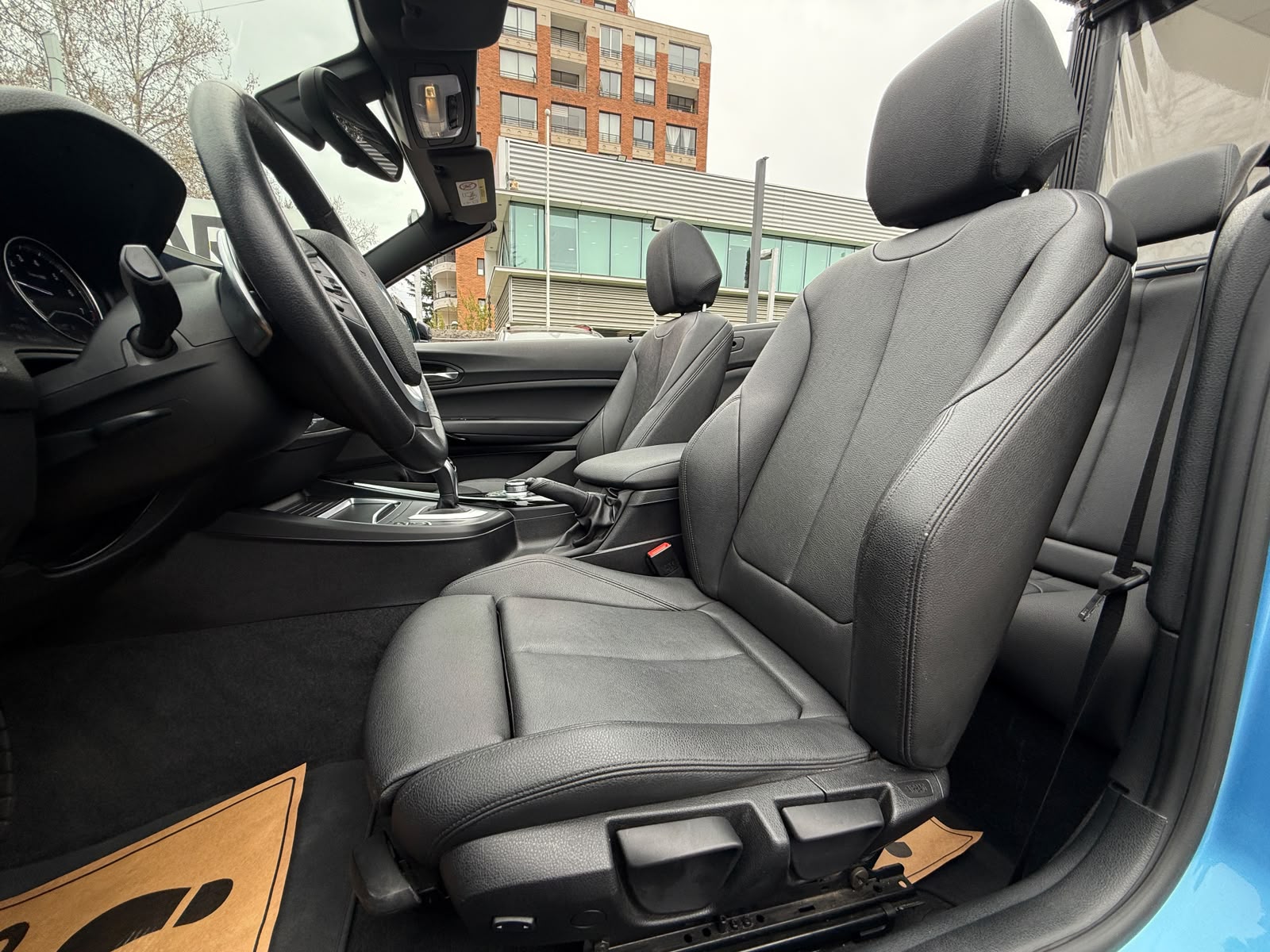 BMW 220I Cabriolet 2.0 Aut — foto 25 de 26