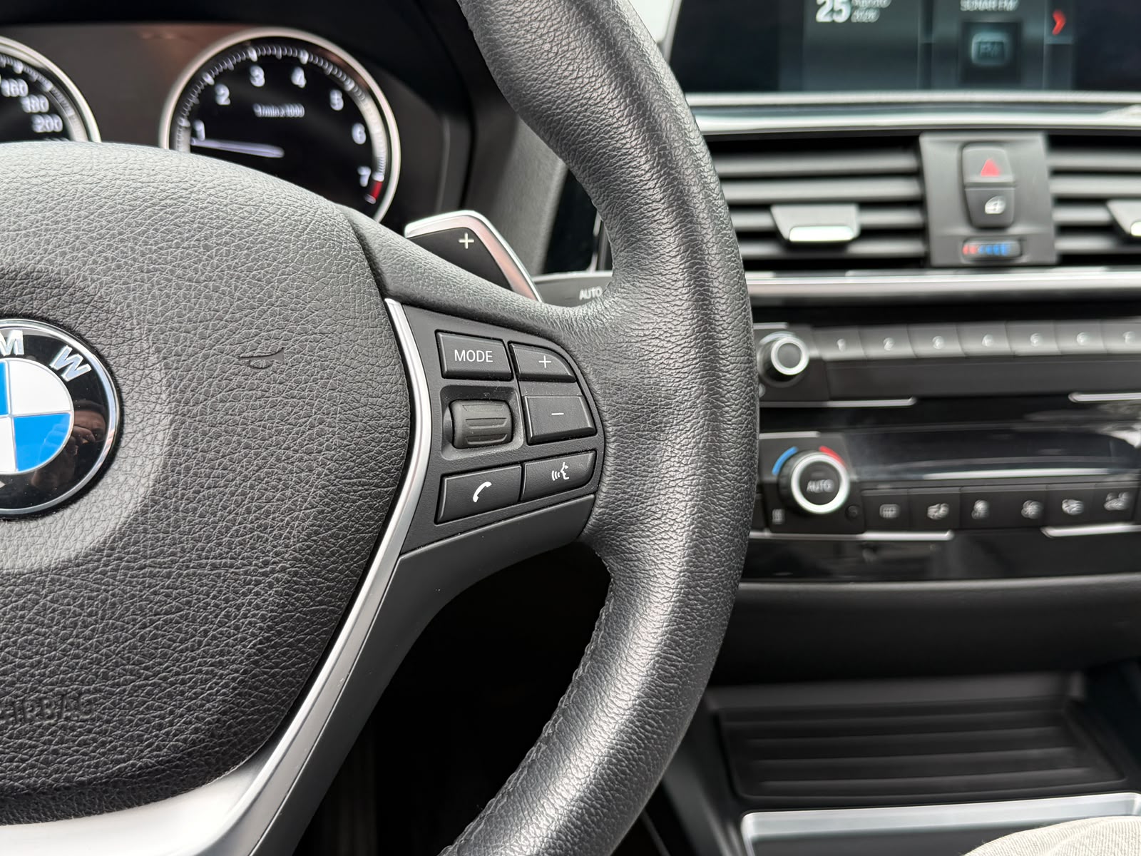 BMW 220I Cabriolet 2.0 Aut — foto 15 de 26