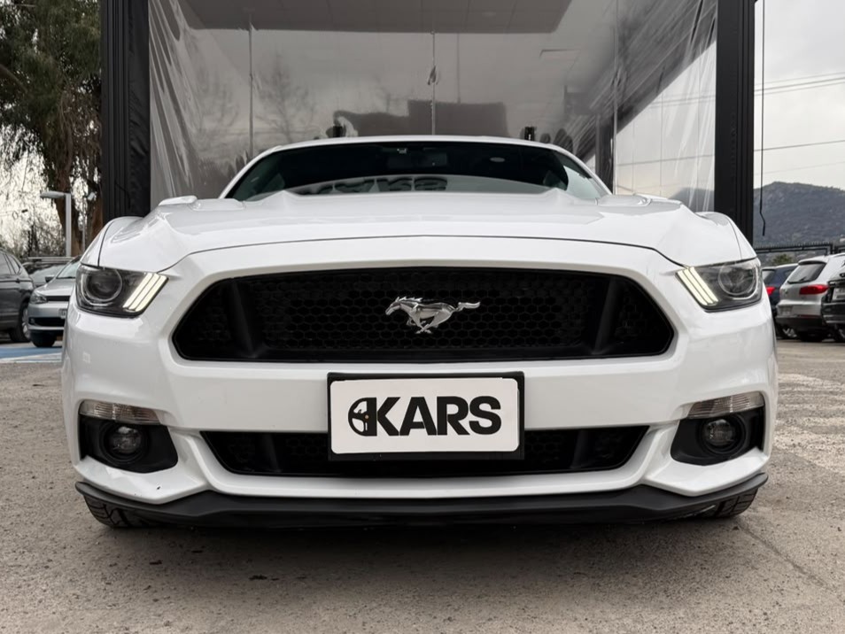 Ford Mustang Gt — foto 2 de 29