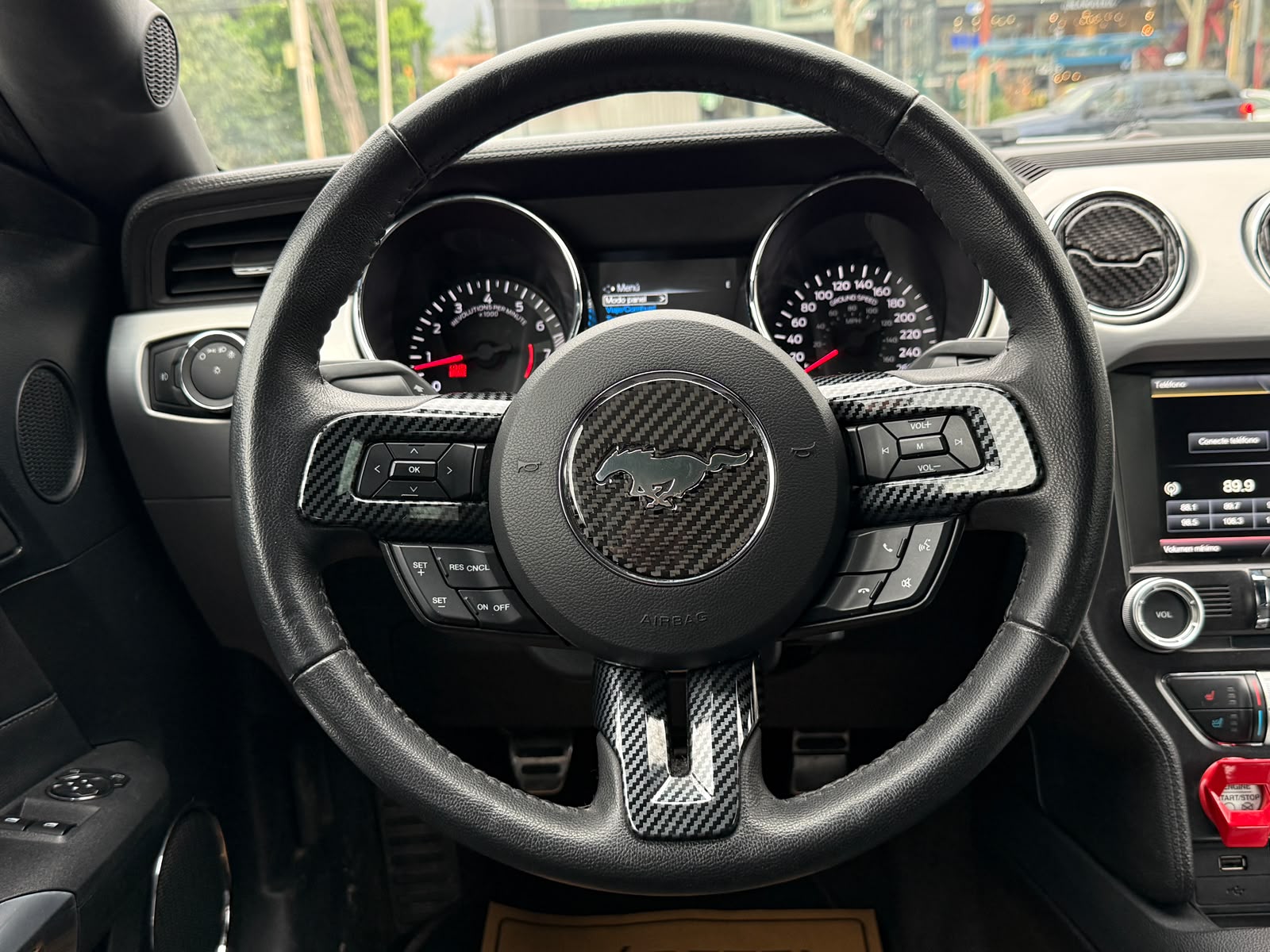 Ford Mustang Gt — foto 13 de 29