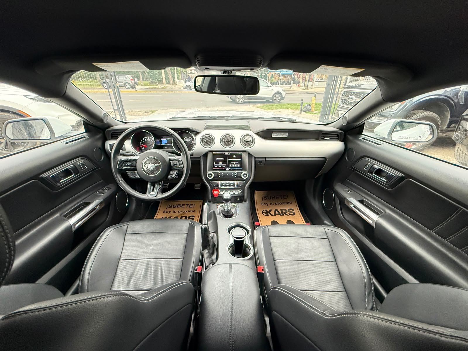 Ford Mustang Gt — foto 27 de 29