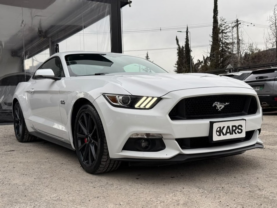 Ford Mustang Gt — foto 3 de 29