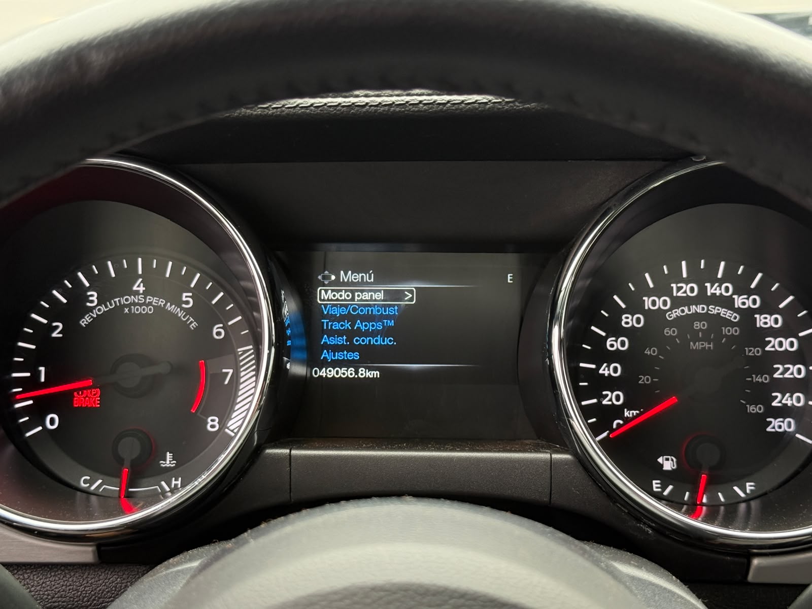 Ford Mustang Gt — foto 12 de 29