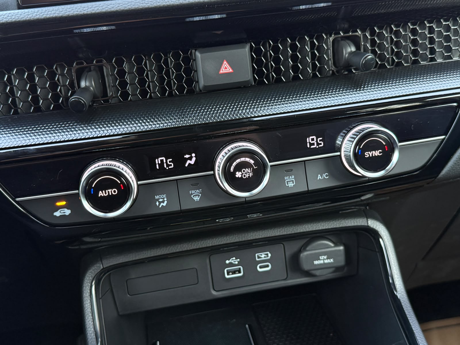 Honda Cr-V Touring Awd1.5 Aut — foto 26 de 33