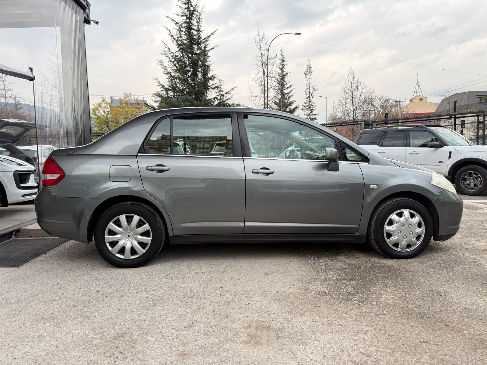 Nissan Tiida Se1.6 Aut — foto 4 de 21