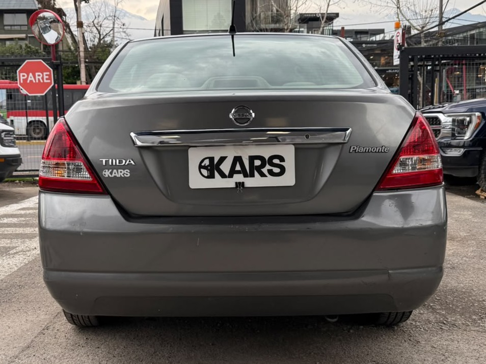 Nissan Tiida Se1.6 Aut — foto 6 de 21