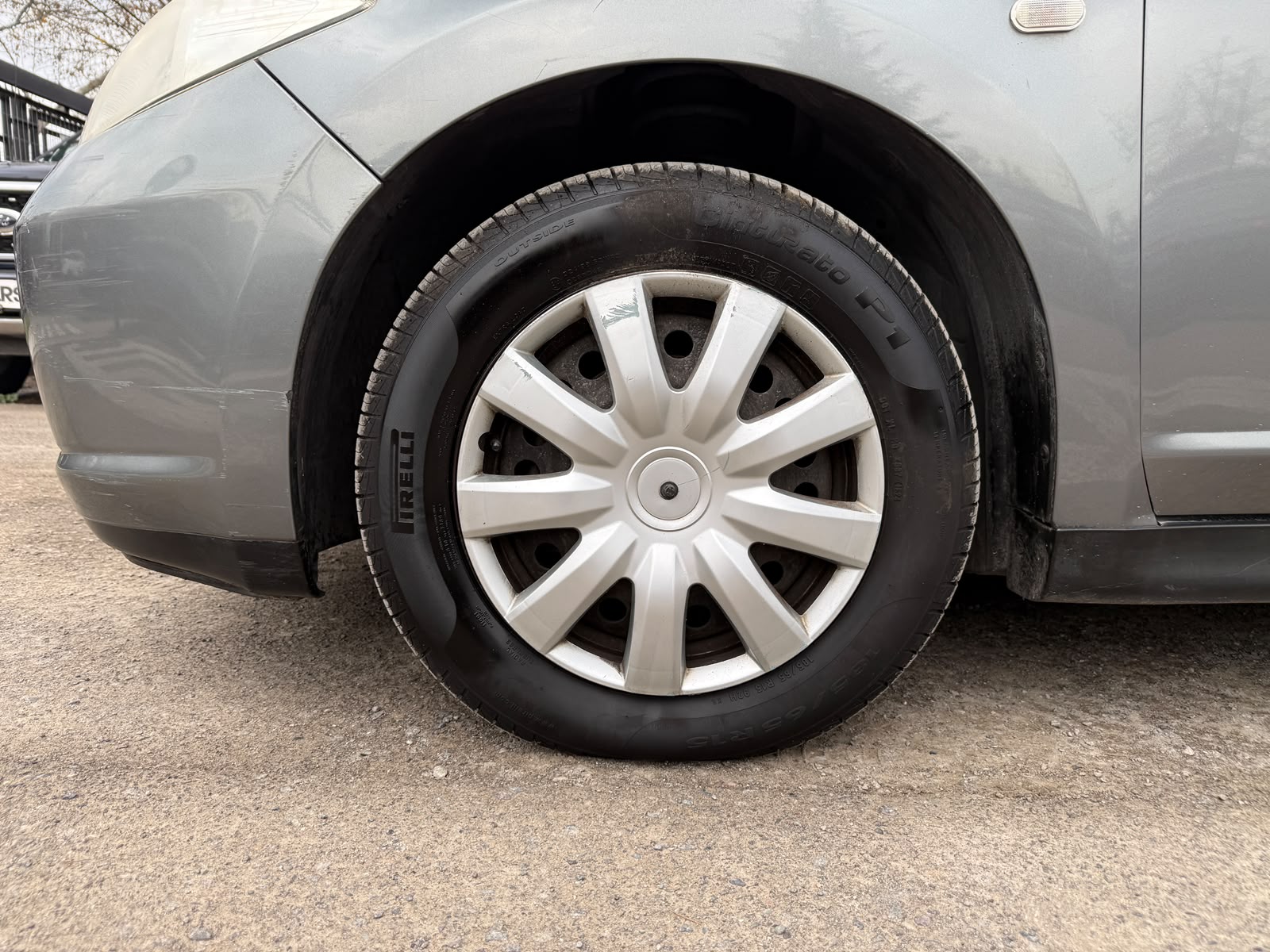 Nissan Tiida Se1.6 Aut — foto 9 de 21