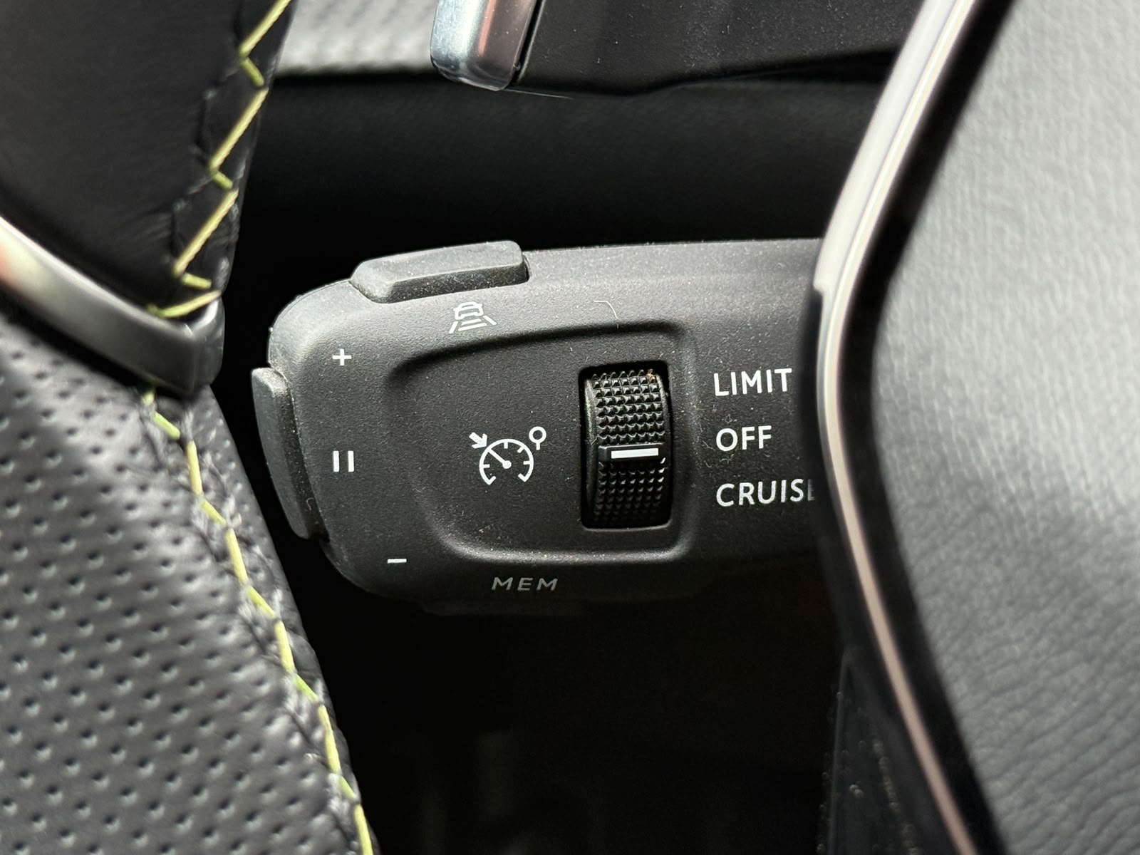 Peugeot Mhev — foto 17 de 32