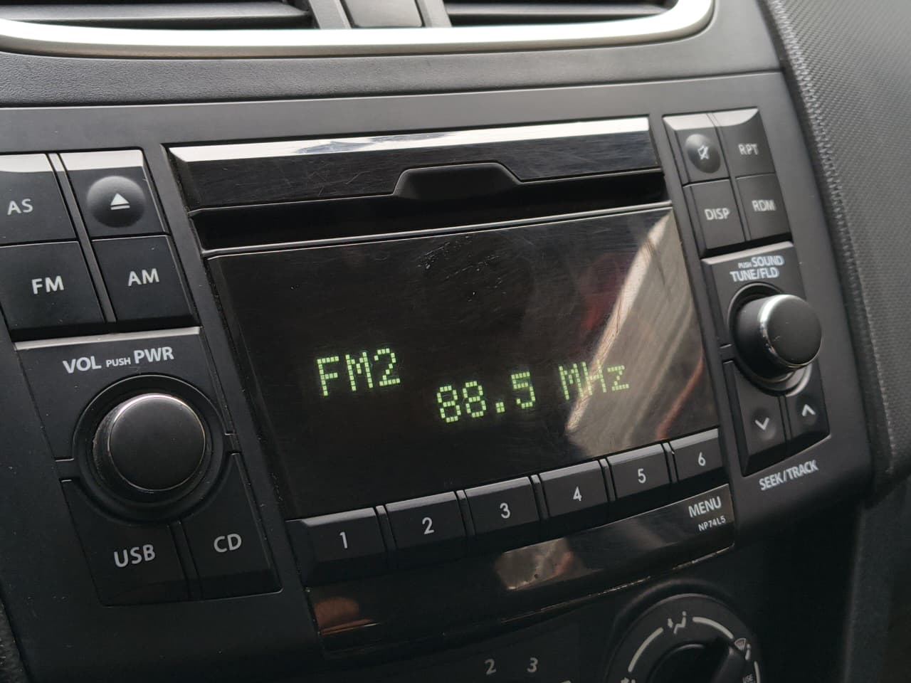 Suzuki Swift — foto 16 de 21
