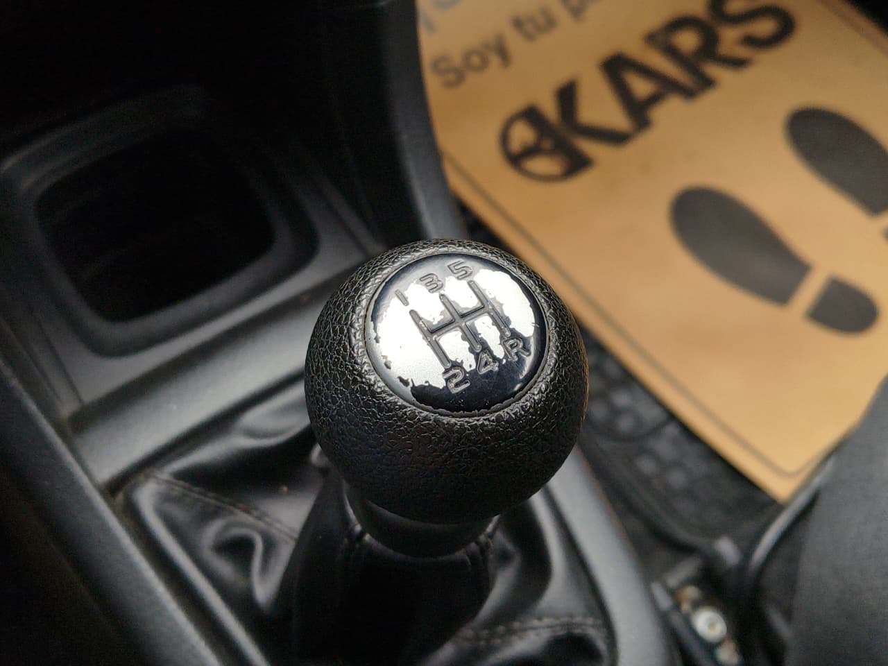 Suzuki Swift — foto 18 de 21