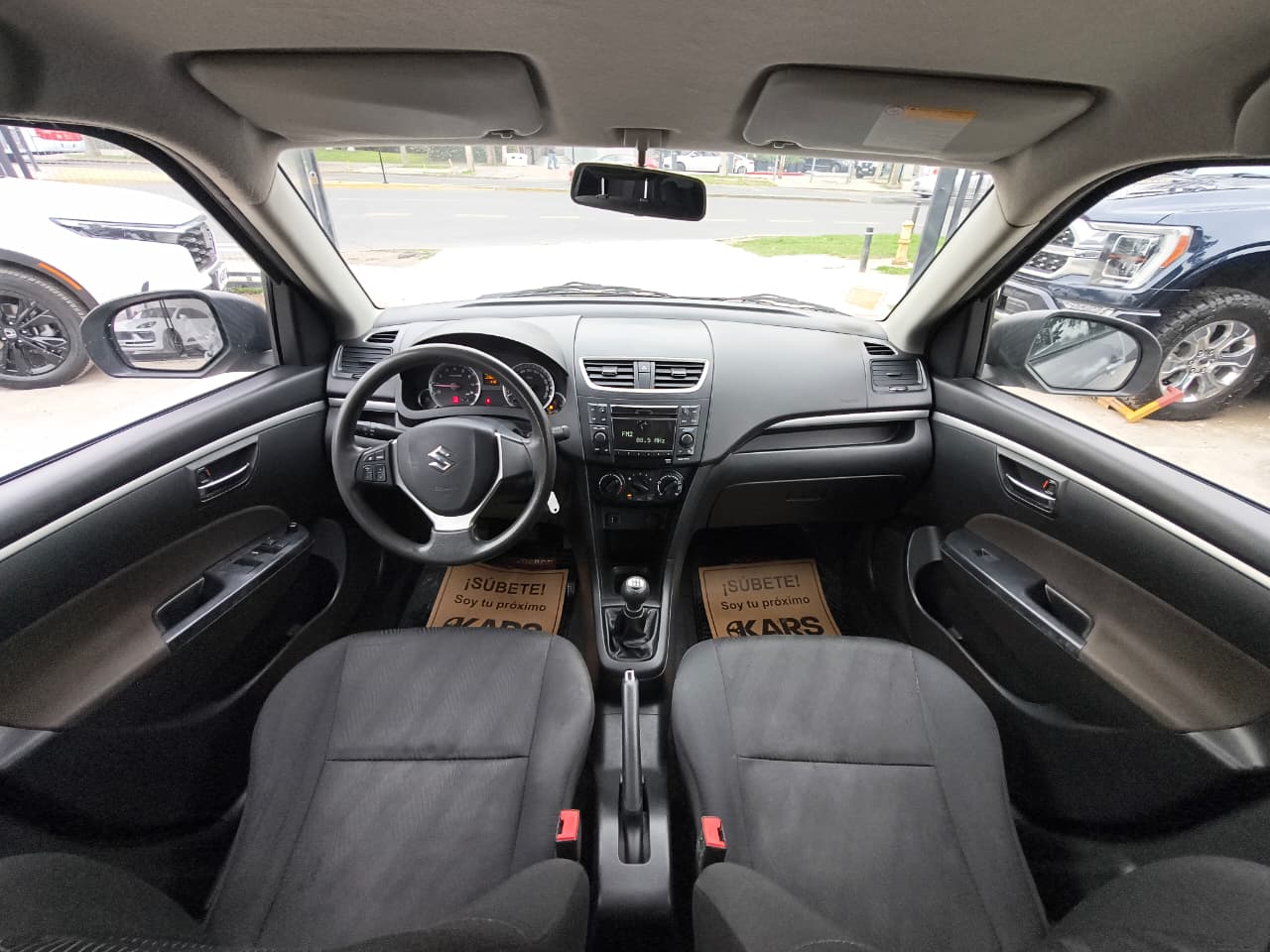 Suzuki Swift — foto 19 de 21