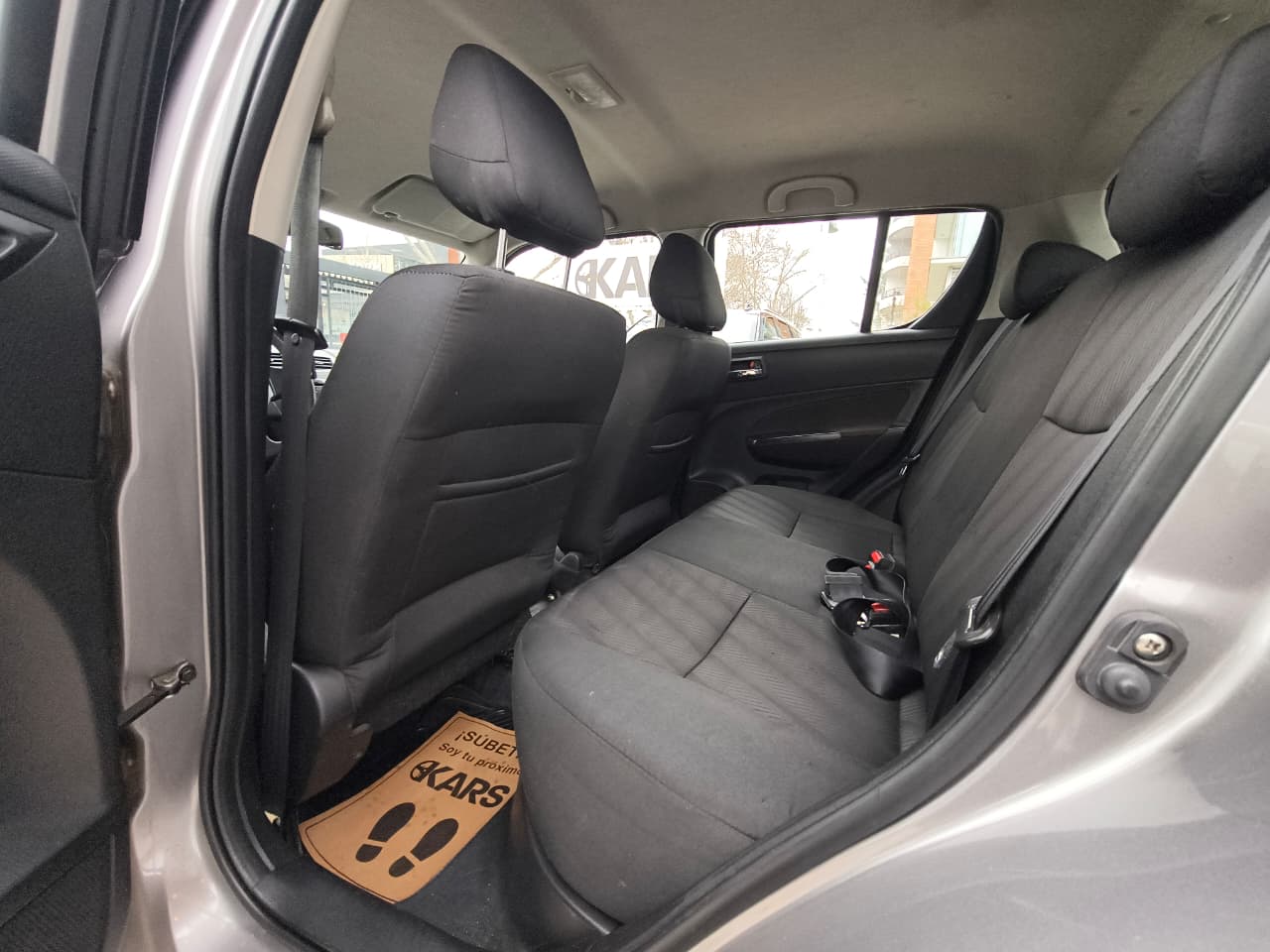 Suzuki Swift — foto 21 de 21