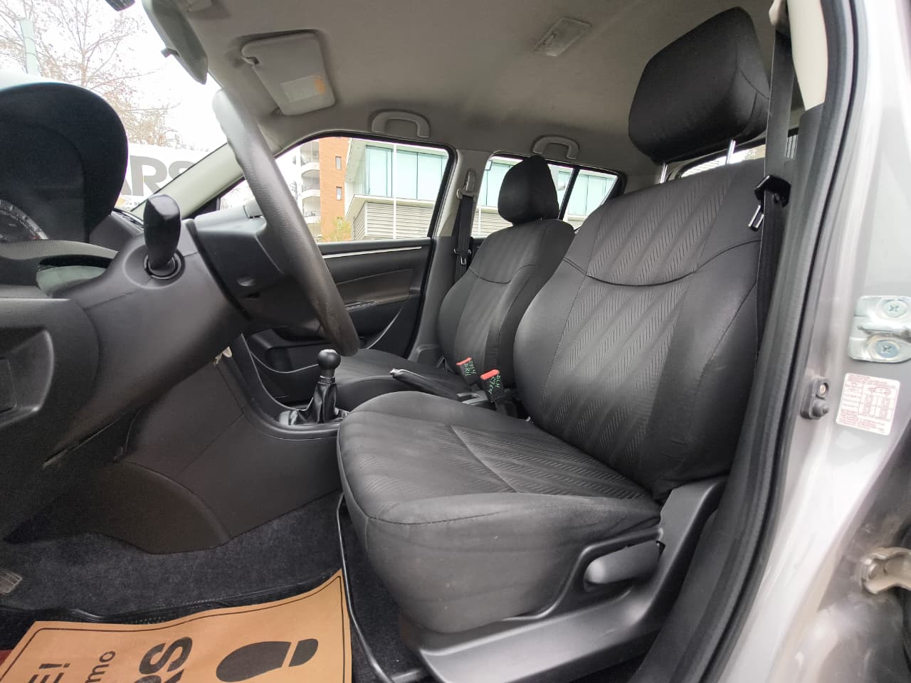 Suzuki Swift — foto 20 de 21