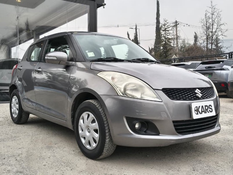 Suzuki Swift — foto 3 de 21