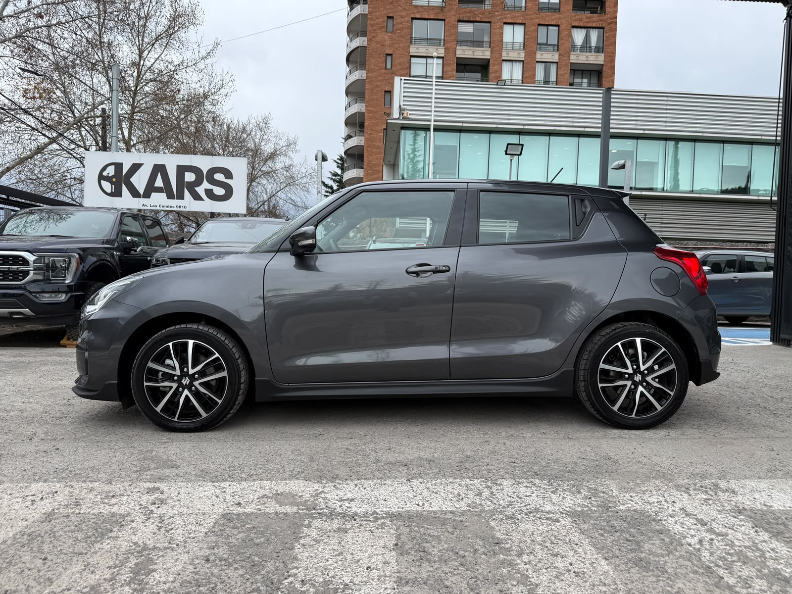 Suzuki Swift Sport — foto 8 de 28