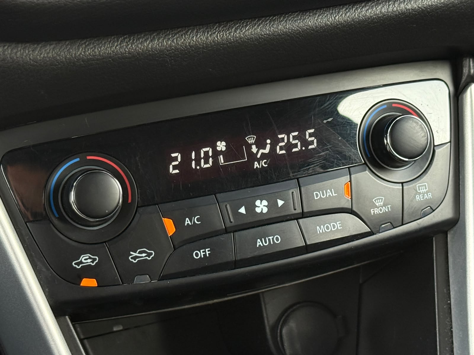 Suzuki Sx4 S-Cross — foto 23 de 27