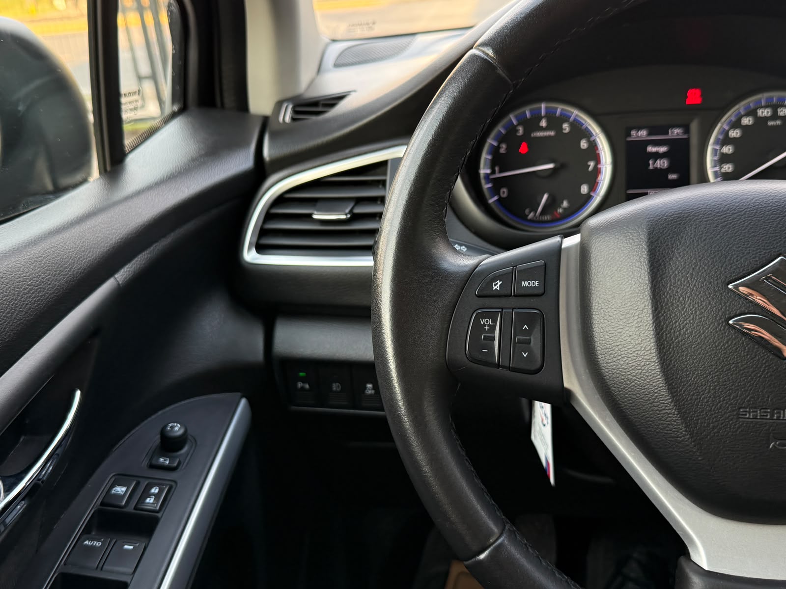 Suzuki Sx4 S-Cross — foto 15 de 27