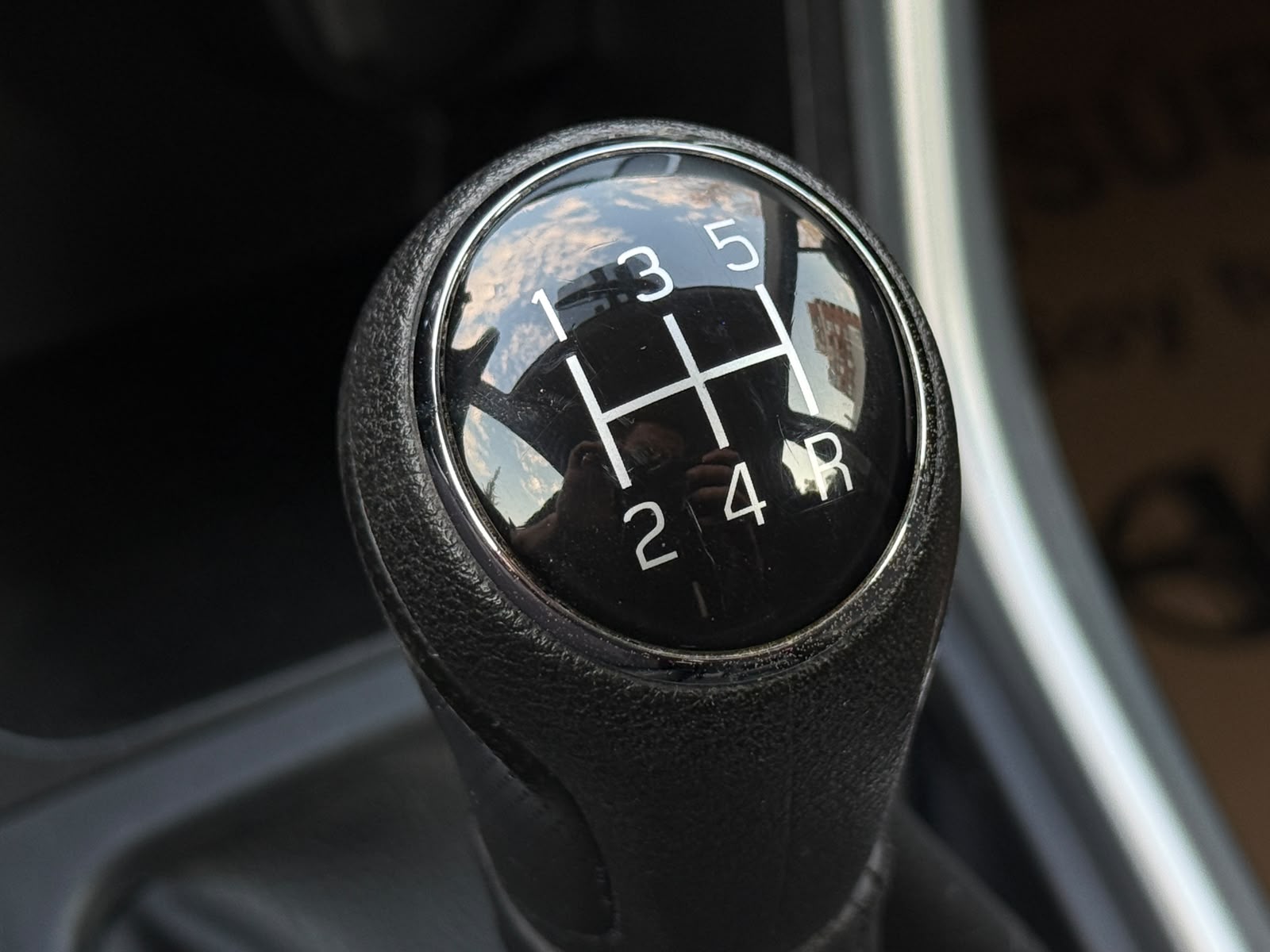 Suzuki Sx4 S-Cross — foto 24 de 27