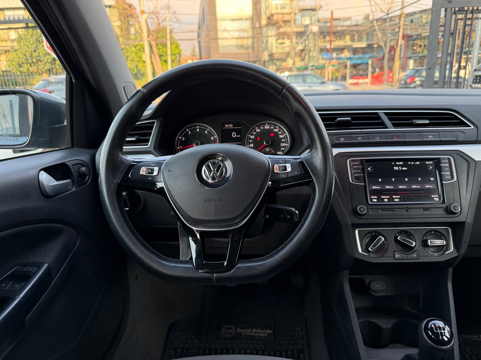 Volkswagen Gol Comfortline — foto 13 de 23