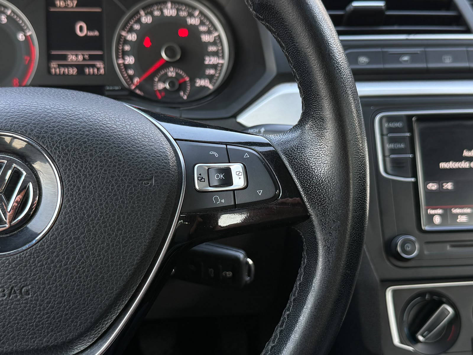Volkswagen Gol Comfortline — foto 15 de 23
