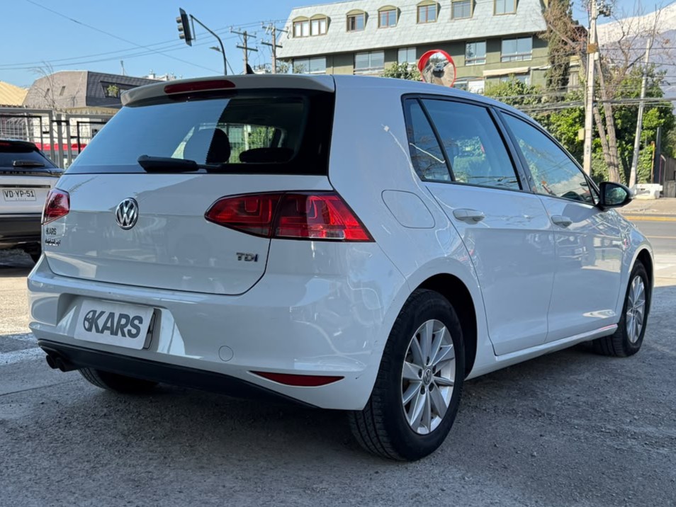 Volkswagen Golf 2.0 Tdi Aut — foto 5 de 23