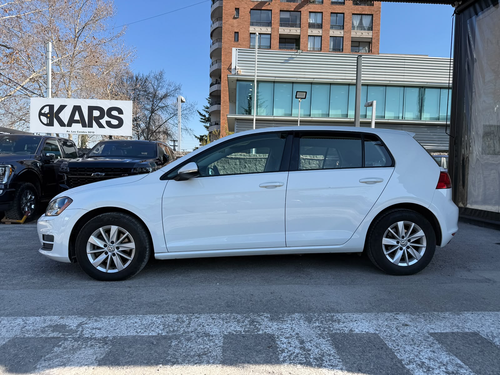 Volkswagen Golf 2.0 Tdi Aut — foto 8 de 23