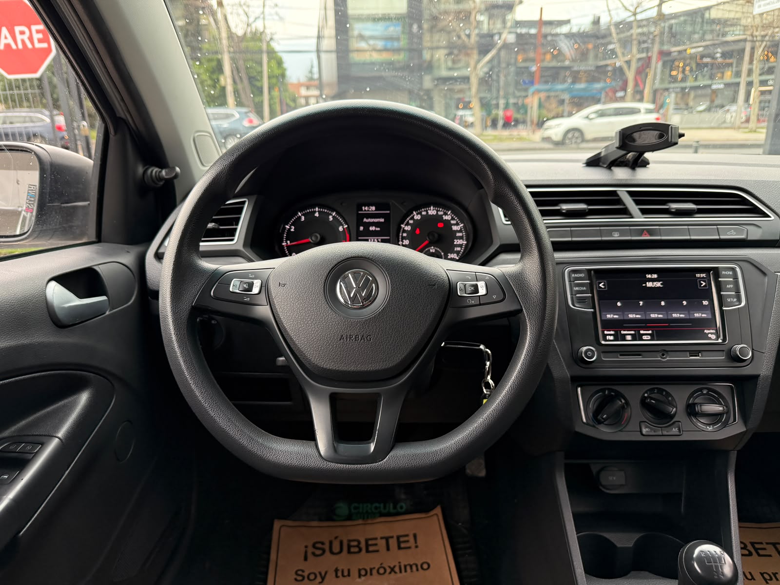 Volkswagen Saveiro 1.6 Comfortline — foto 13 de 23