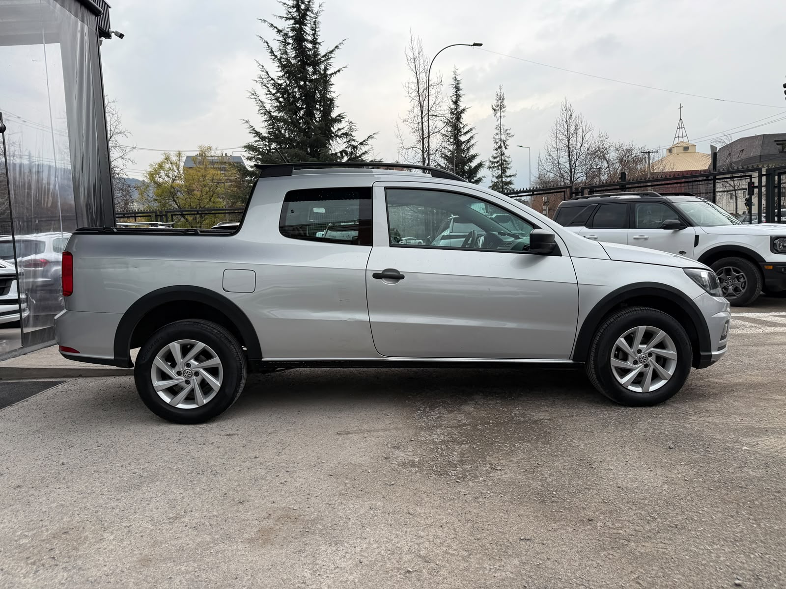 Volkswagen Saveiro 1.6 Comfortline — foto 4 de 23