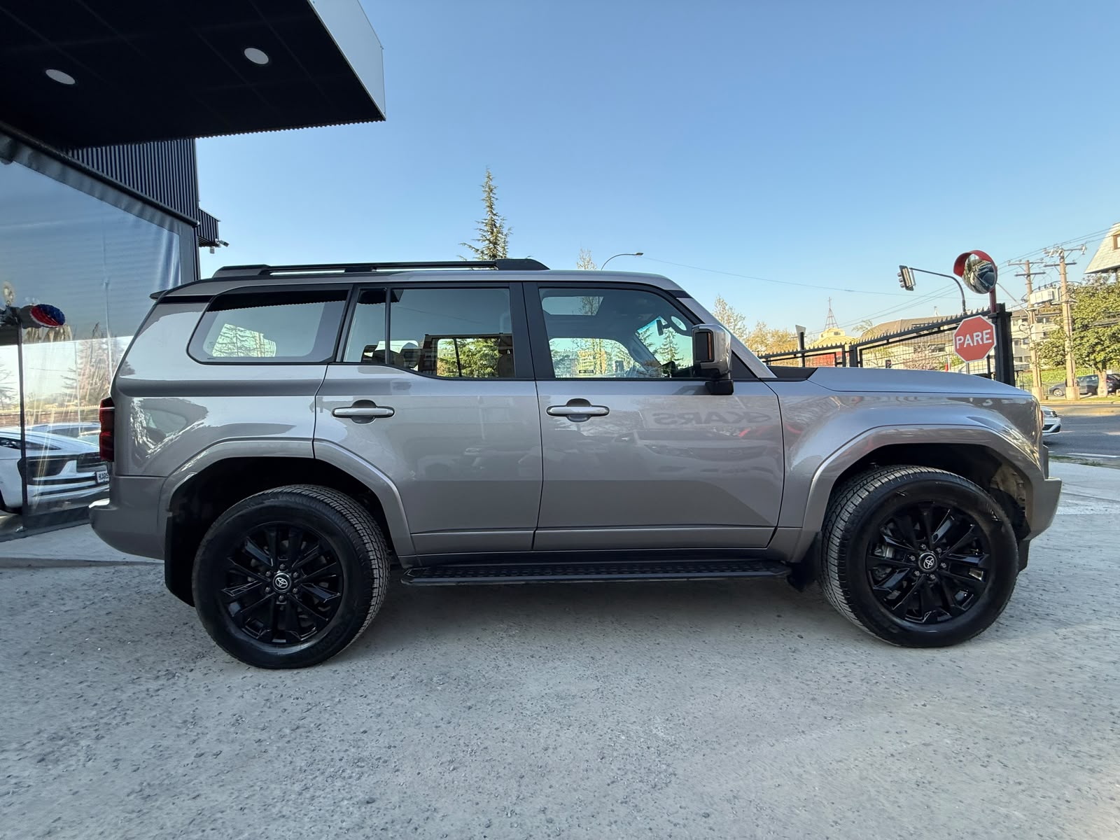 Toyota Land Crusier Prado Vx4×4 2.8 Aut — foto 4 de 35