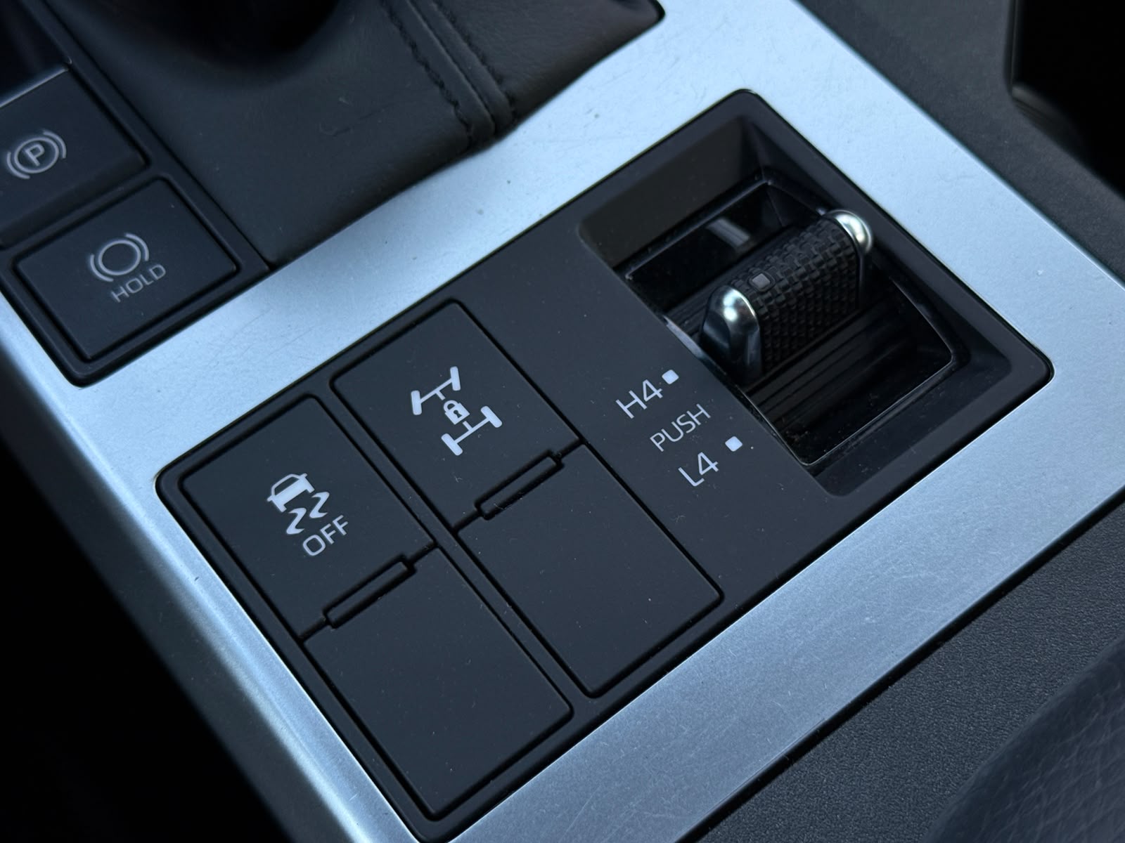 Toyota Land Crusier Prado Vx4×4 2.8 Aut — foto 28 de 35