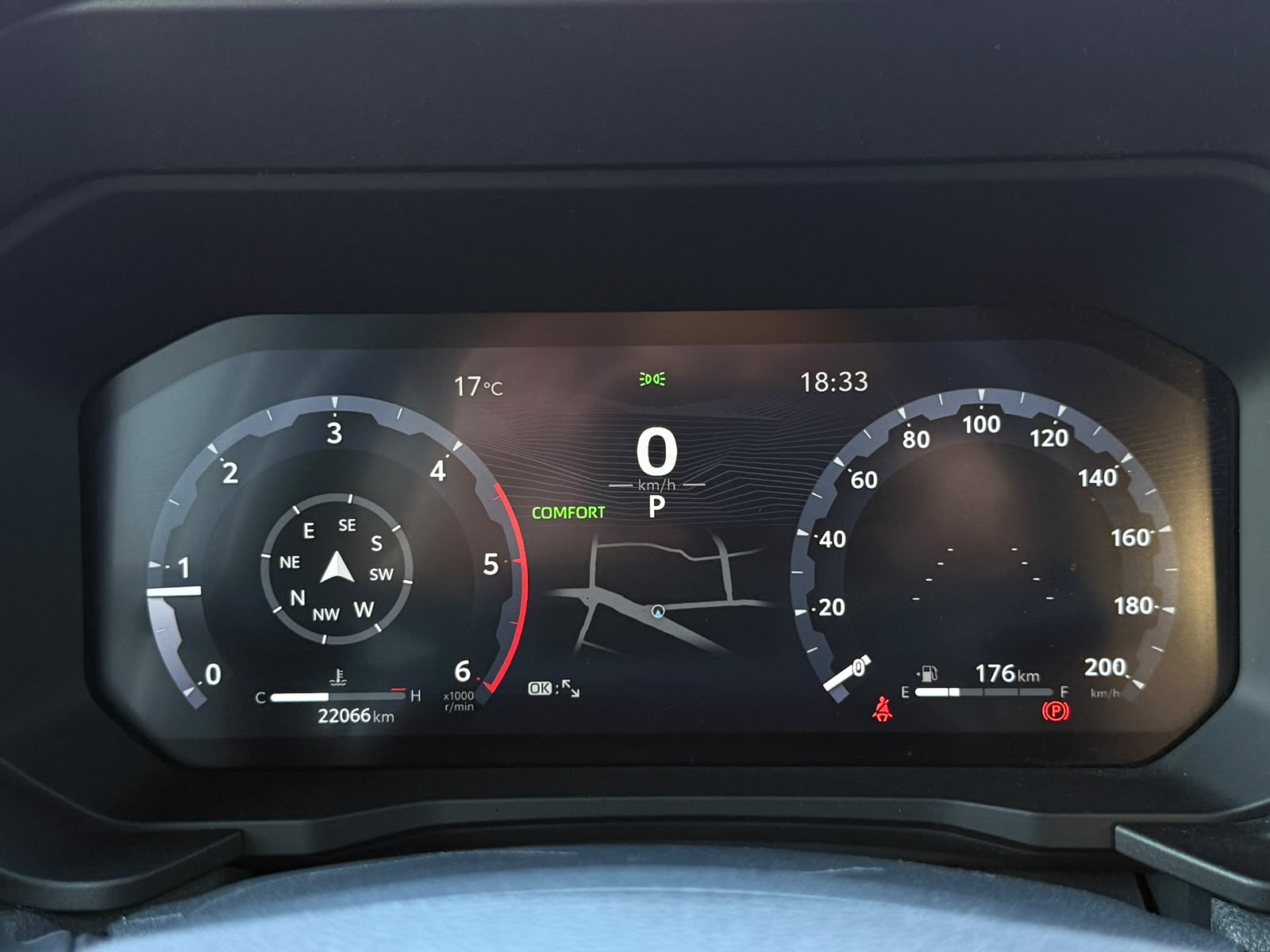 Toyota Land Crusier Prado Vx4×4 2.8 Aut — foto 11 de 35