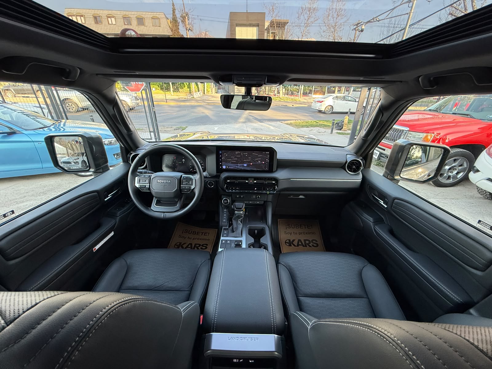 Toyota Land Crusier Prado Vx4×4 2.8 Aut — foto 32 de 35