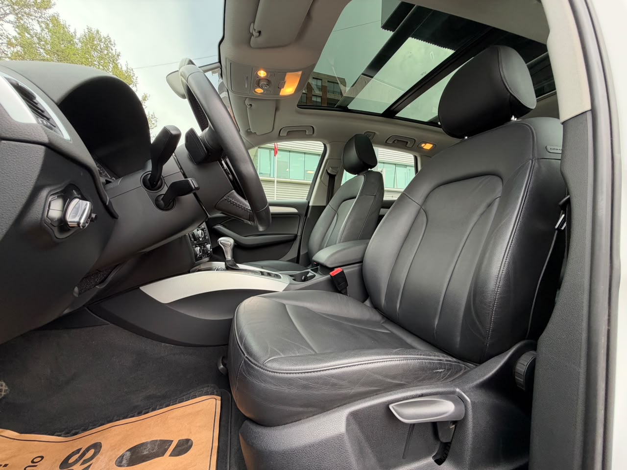 Audi Q5 — foto 27 de 28