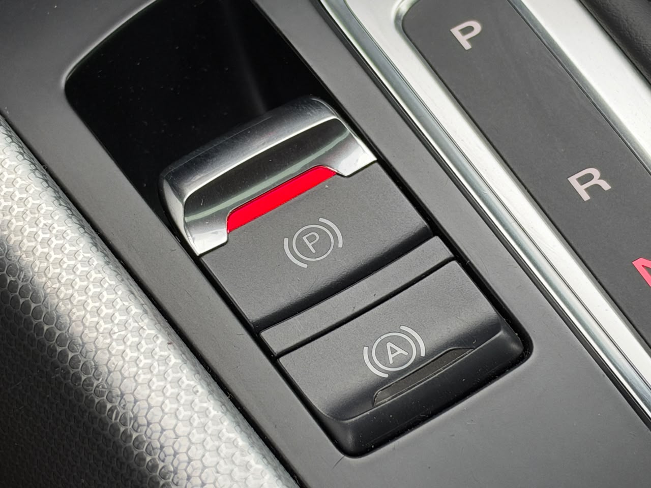 Audi Q5 — foto 25 de 28