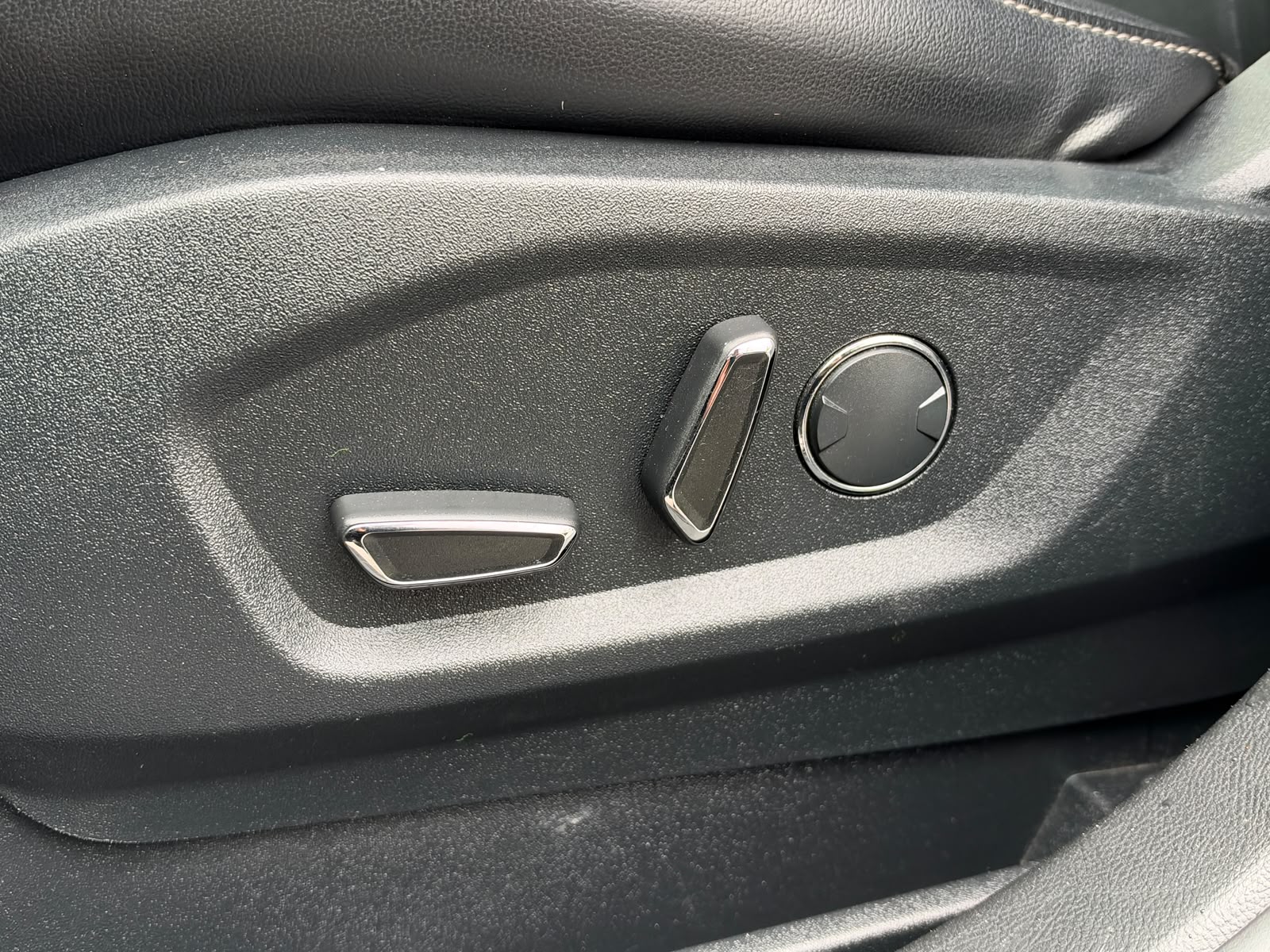 Ford Edge — foto 26 de 29