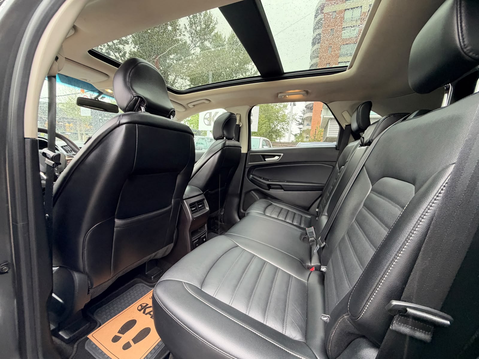 Ford Edge — foto 29 de 29