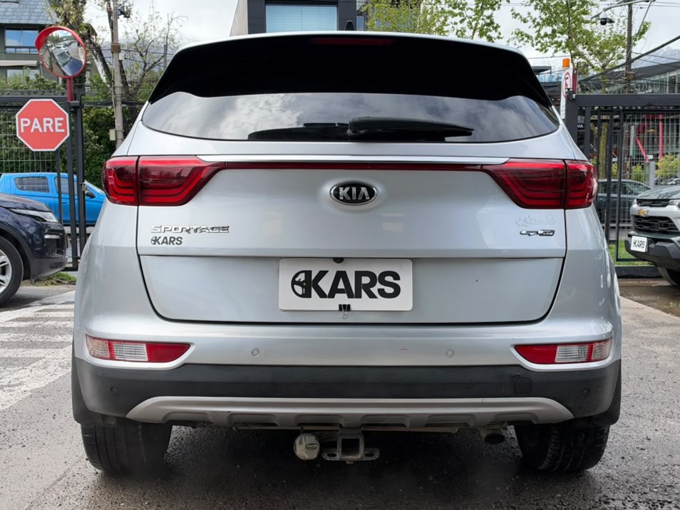 KIA Sportage Gt-Line 2.0 4×4 — foto 6 de 29